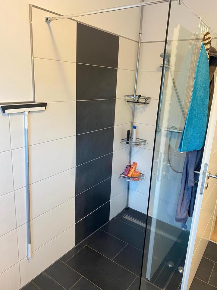 neuwertige 3 Z. Wohnung 91qm mit Gäste WC, Ankleidezimmer u. mehr – Bild 8