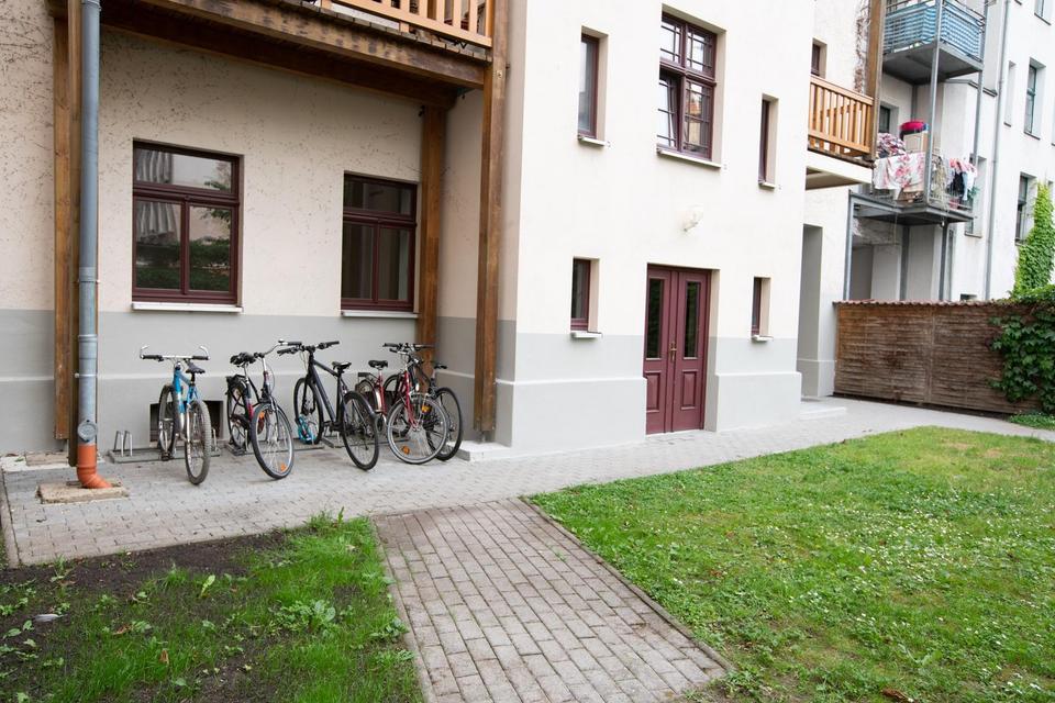 zentrale 3 ZKB + sonniger Balkon sucht Dich oder WG – Bild 7