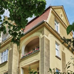 Großzügige 4,5-Zimmer-Altbauwohnung nahe FU Berlin – bald bezugsfrei