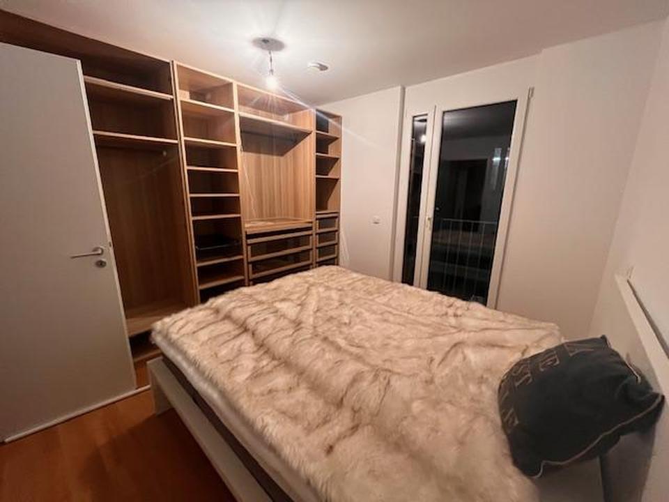 Schöne, lichtdurchflutete voll möbilierte zwei Zimmer Wohnung in Ludwigsvorstadt – Bild 7