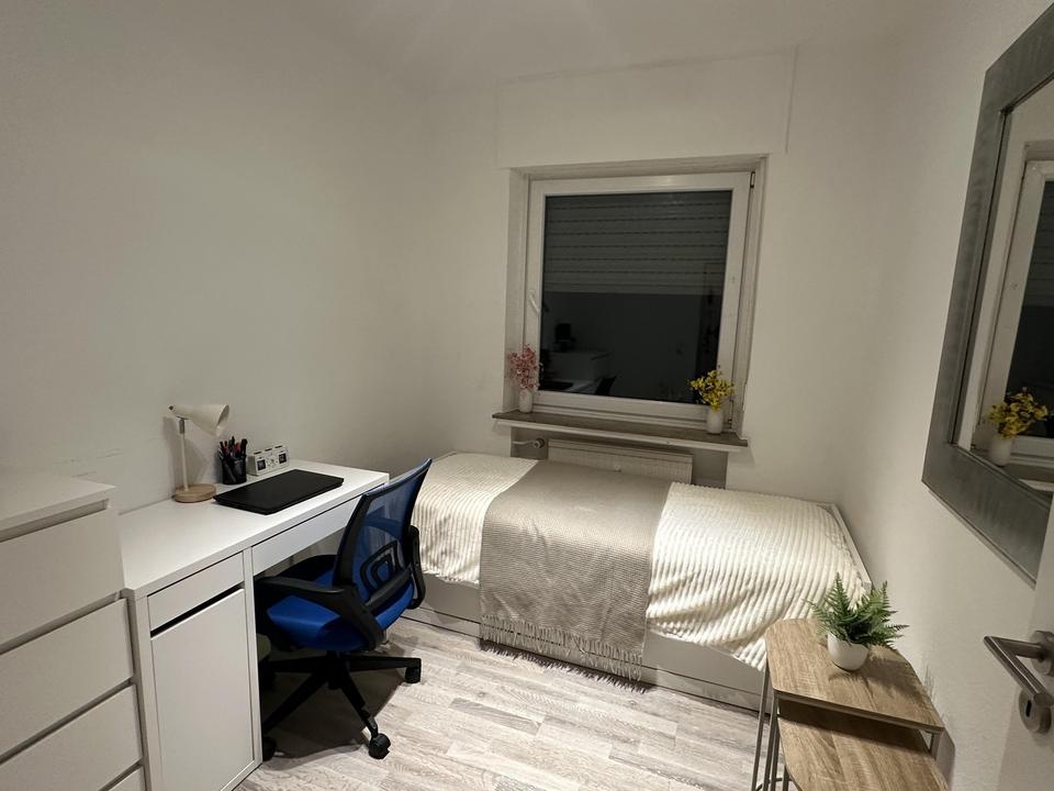 ruhige Wohnung mit Gartennutzung – Bild 12