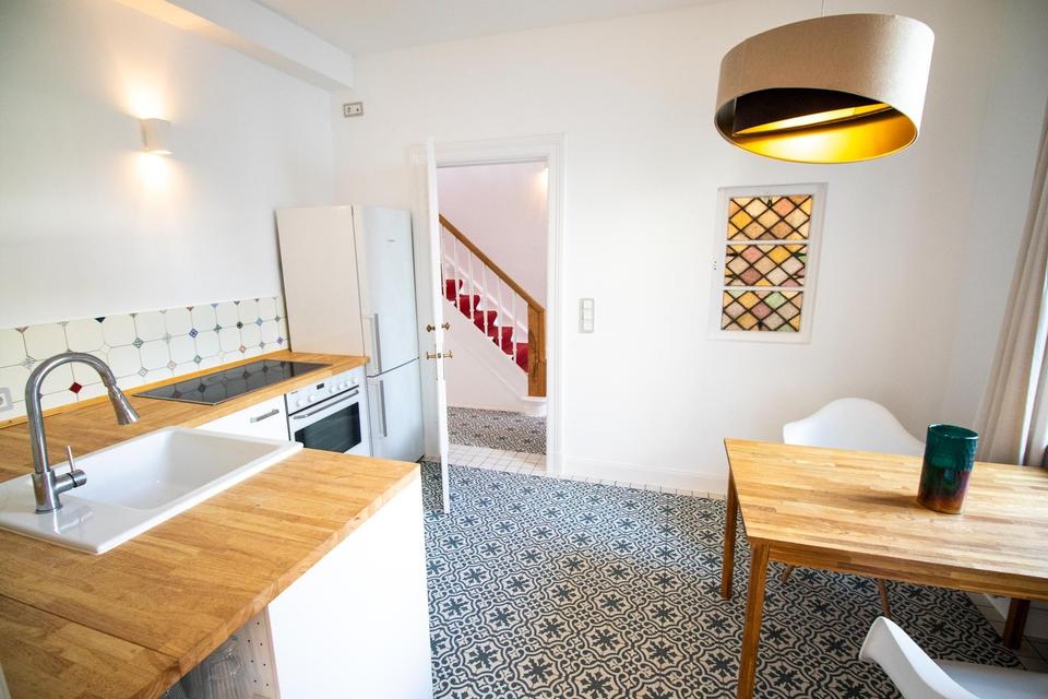 Wundervolle kleine Villa mit traumhaften Garten - komplett saniert! – Bild 21