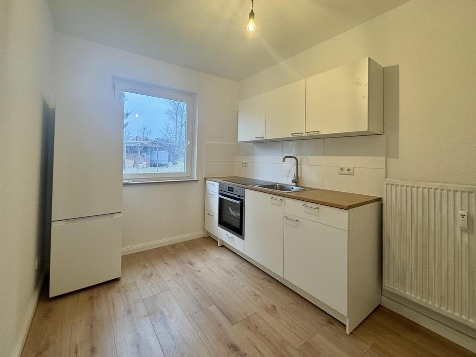 Sofort einziehen! Modernisierte 3-Zimmerwohnung mit Terrasse – Bild 3