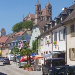 Renditeobjekt: Mehrfamilienhaus mit 3 Wohnungen