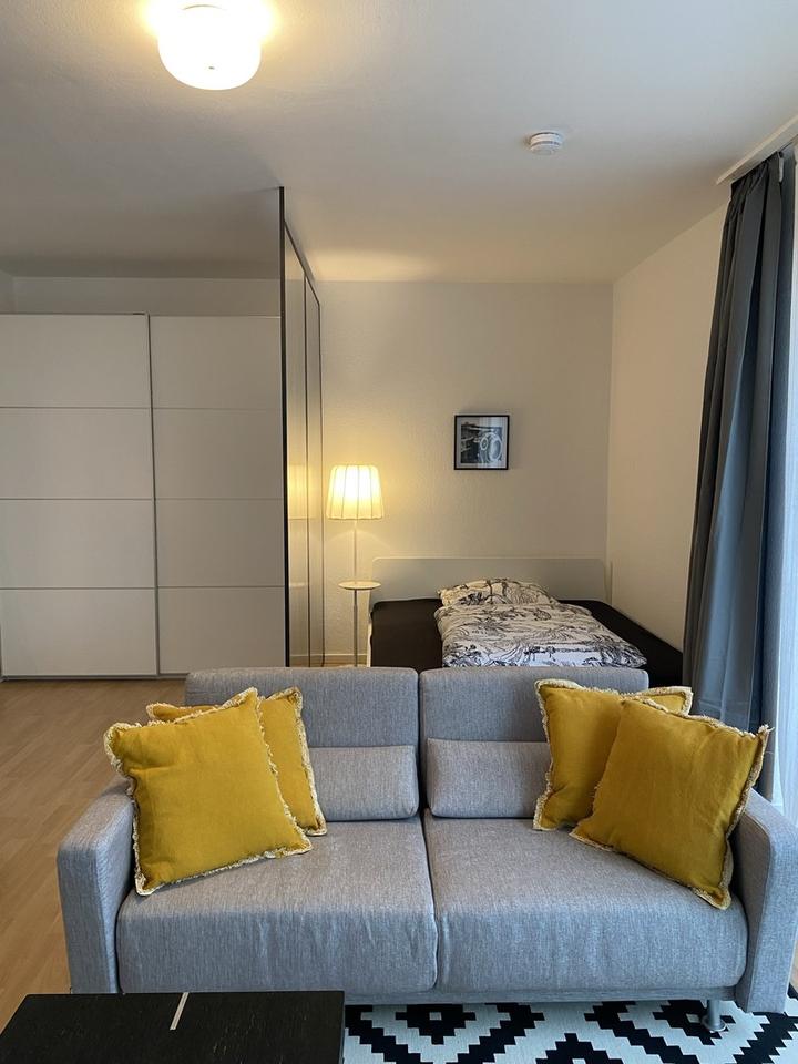 Stilvolles Apartment komplett möbliert mit eigenem Stellplatz vor den Toren Düsseldorfs – Bild 3