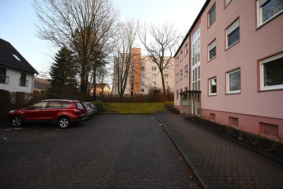 Sehr schöne, modernisierte 3-ZW mit Loggia und Stellplatz nähe Fürther Klinikum – Bild 16
