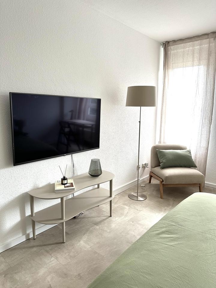 Zentral in Freiburg: 1-Zimmer-Appartement inklusive Küche – Bild 6