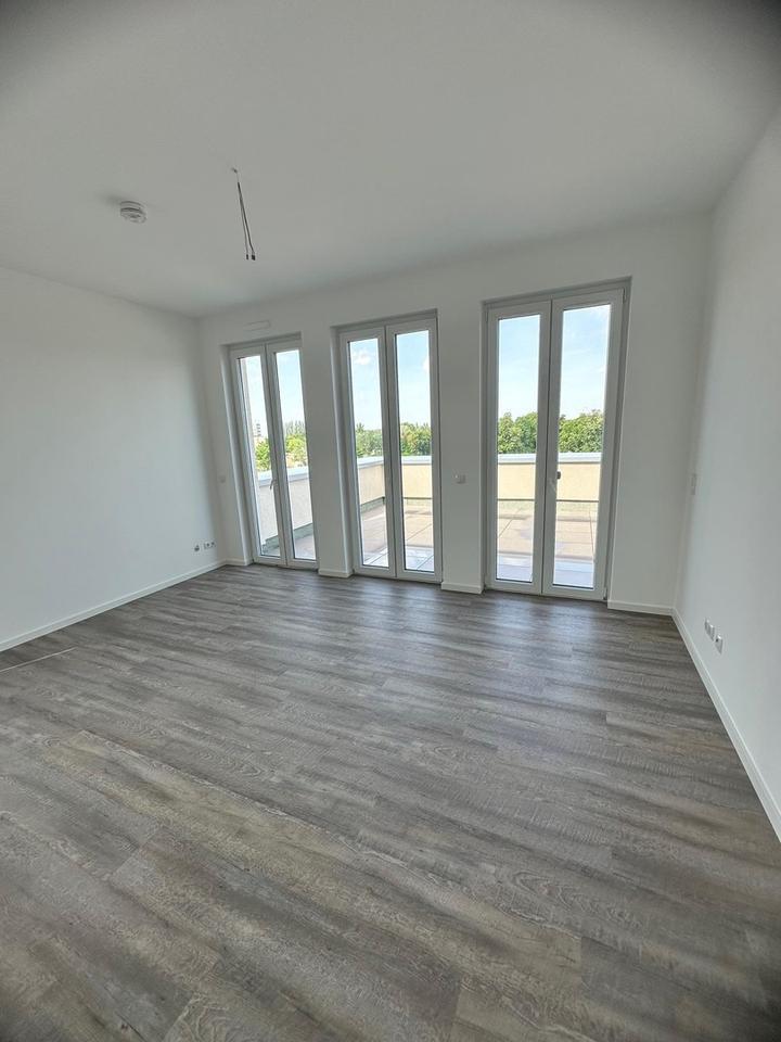 Großzügige 2-Zimmer-Neubauwohnung mit Süd-Dachterrasse – Zweitbezug Bezugsfrei ab sofort – Bild 4