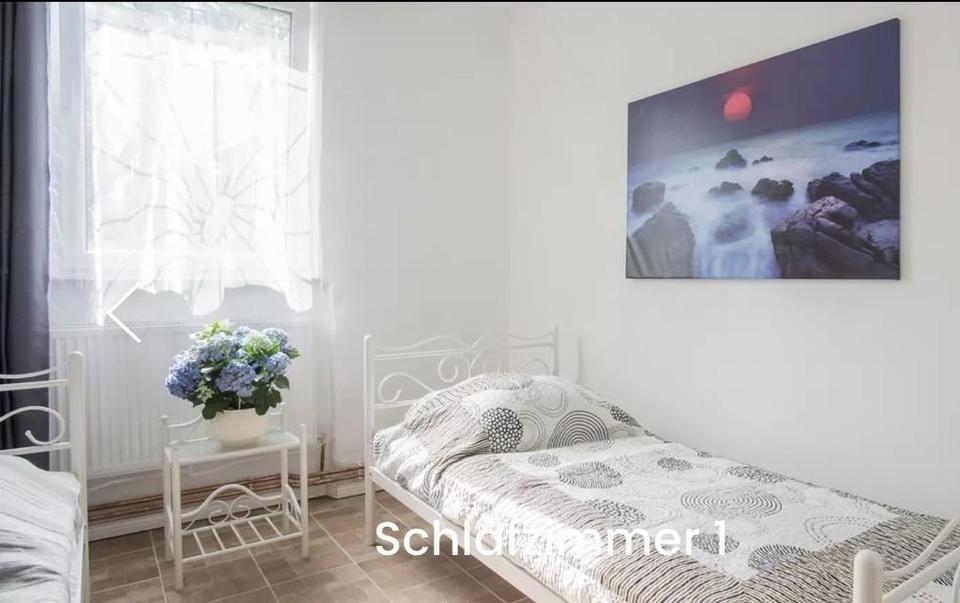 Möbliertes 4-Raum-Apartment/Furnished 4-Room Apartment with Terrace – Bild 6