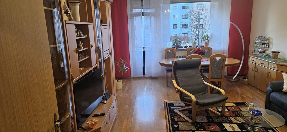 3-Zimmer-Wohnung inkl. Tiefgaragenstellplatz, Balkon & Aufzug – Bild 2