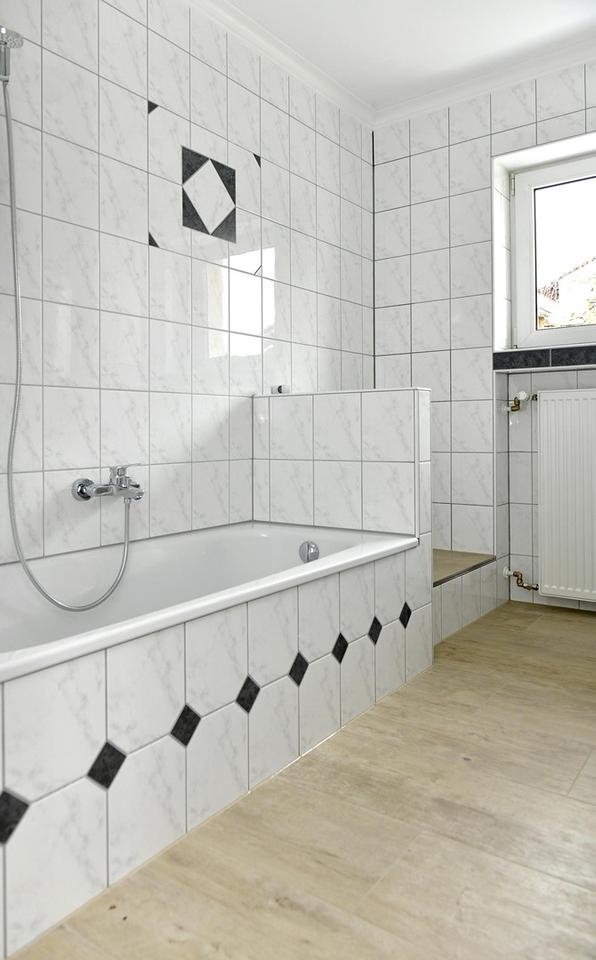 Großzügige, helle 3-Zimmer Erdgeschosswohnung mit Rundumblick ins Grüne – Bild 18