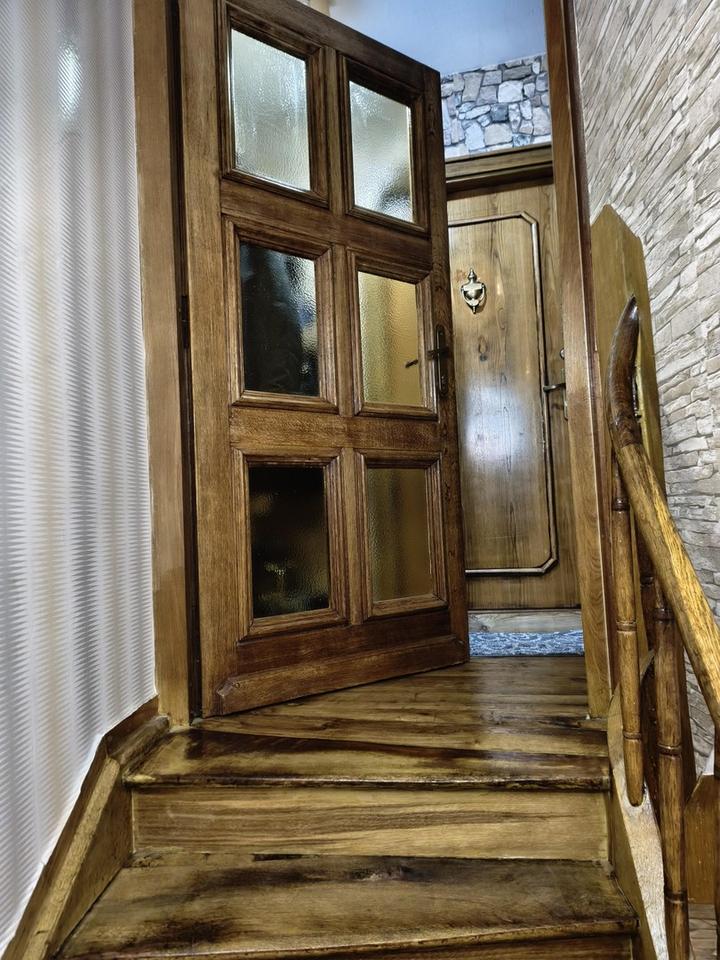 Wohnhaus mit 3 WG. und Dachterrasse für 800€ pro/ qm Ein Schnäpchen!!! – Bild 8