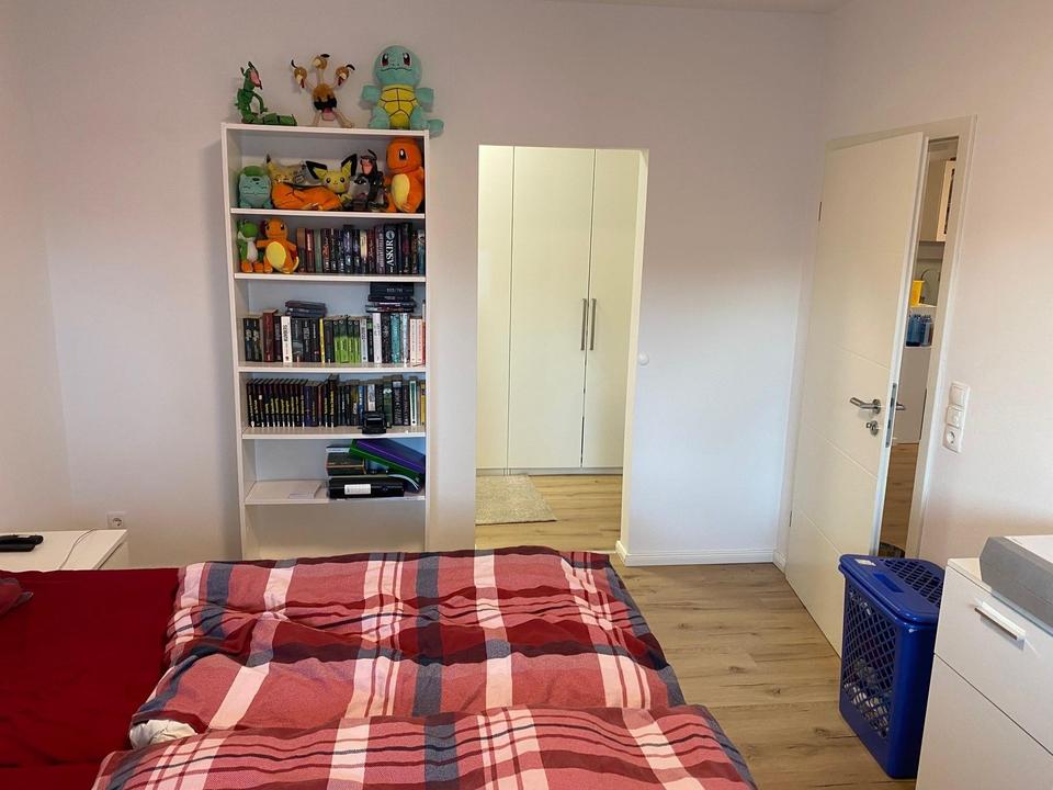 neuwertige 3 Z. Wohnung 91qm mit Gäste WC, Ankleidezimmer u. mehr – Bild 15