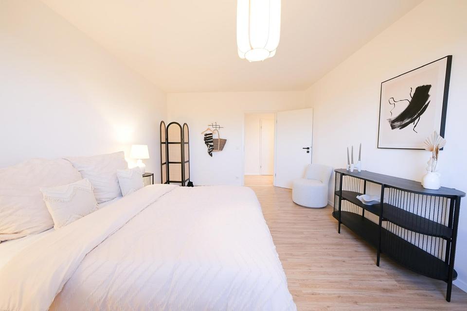 Sofort einziehen und wohlfühlen! Frisch sanierte 3-Zimmer Wohnung mit Panorama-Blick! – Bild 8