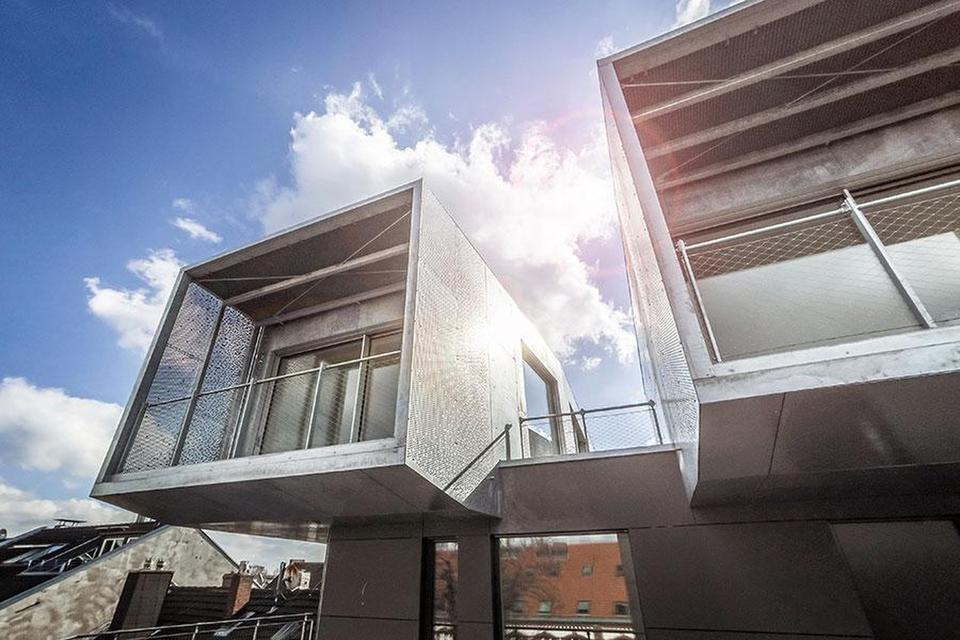 Bilker Bunker - Wohnen über den Dächern von Düsseldorf / Living above the roofs of Düsseldorf – Bild 2