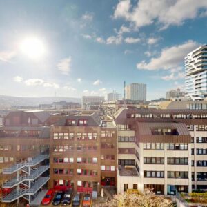 5.OG mit Fahrstuhl und unglaublichem Blick über die Stadt (provisionsfrei)