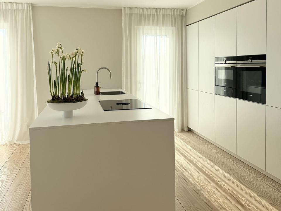 Besonderes Einfamilienhaus mit Blick auf die Weinreben – Bild 3