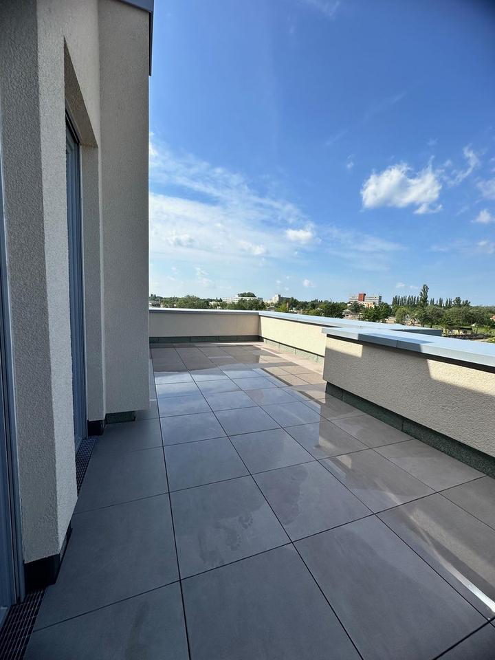 Großzügige 2-Zimmer-Neubauwohnung mit Süd-Dachterrasse – Zweitbezug Bezugsfrei ab sofort