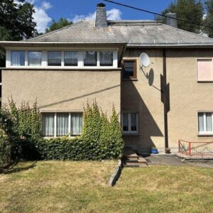 Wohnhaus in sonniger Lage