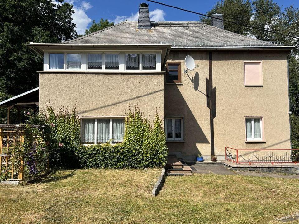 Wohnhaus in sonniger Lage