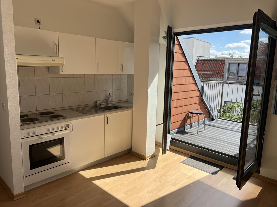 Bezugsfreies Dachgeschoss-Apartment mit Dachterrasse im Prenzlauer Berg – Privatverkauf – Bild 2