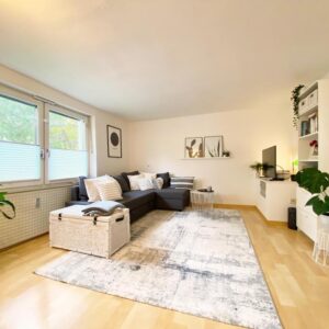 *** Sonnig & hell - 2,5 Zimmer mit Wohnküche und großem Südbalkon! ***