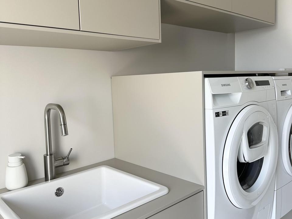 Besonderes Einfamilienhaus mit Blick auf die Weinreben – Bild 10