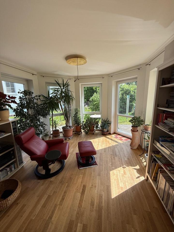 Wundervolles Niedrigenergie-EFH mit ELW/Praxis/Büro in bester Wohnlage! – Bild 6