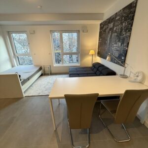 Voll möbliert- Neu mit Küche - Direkt S-Bahn-