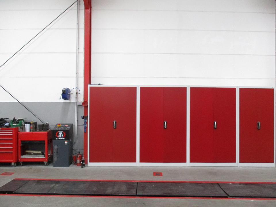 Pkw Werkstatt-KFZ-Transporter-LKw Werkstatt mit Autoplatz – Bild 15