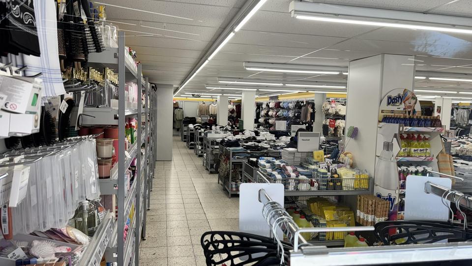 Gewerbefläche im Erdgeschoss mit Lagerkeller (provisionsfrei) – Bild 16