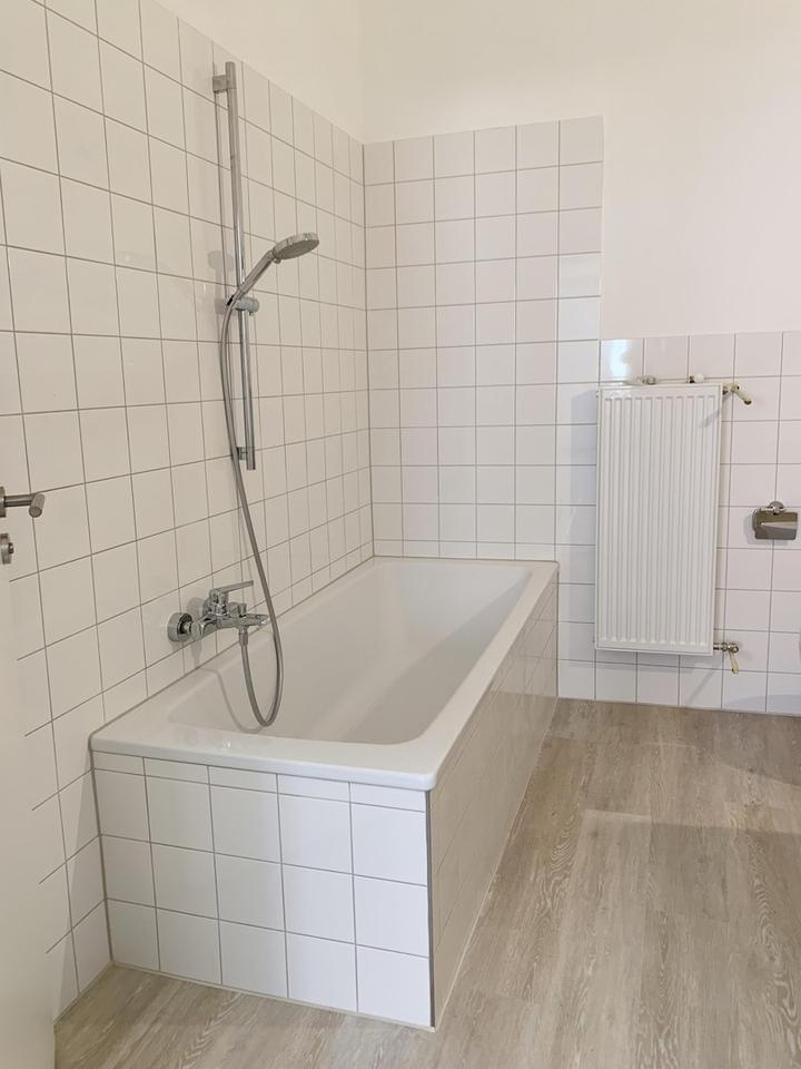 Schöne renovierte 3-Zimmer Altbauwohnung in Straubing (Kernstadt) – Bild 6