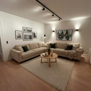 Altbau-Wohnung : 3-Zimmer Wohnung inkl. Balkon | Kernsanierung 2025