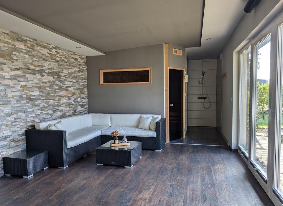 Architektenhaus (KfW 40) mit Schwimmteich + Nebengebäude ( 78 m²)+Solar – Bild 32