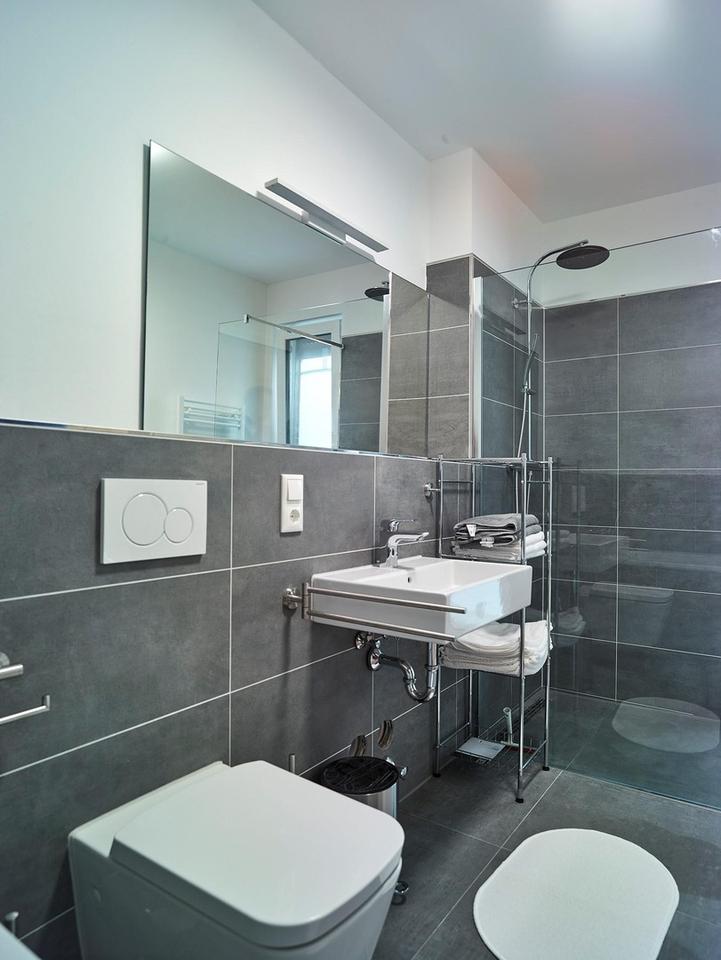 ARCHITEKTEN-DESIGN: 3-Zi-Gartenwohnung | 2 Bäder | 102 m² Luxus & S-Bahn-Anbindung – Bild 7