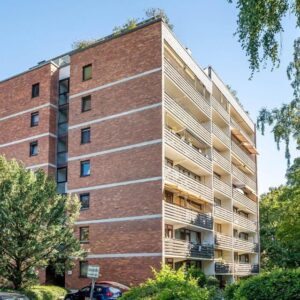 Attraktive, helle 2-Zimmer-Wohnung mit sonnigem West-Balkon und Fernblick