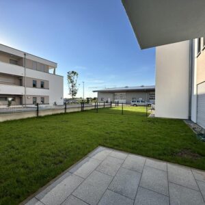 Bei ULM * Neuwertige und Moderne EG-Wohnung inkl. Garten