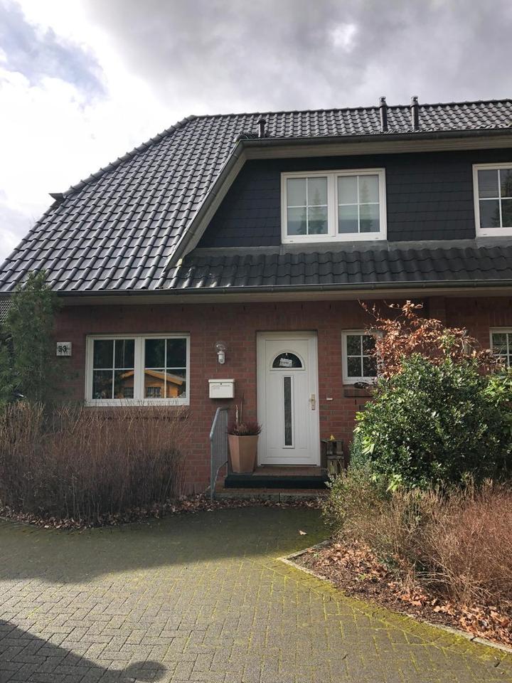 Charmante Doppelhaushälfte mit Garten