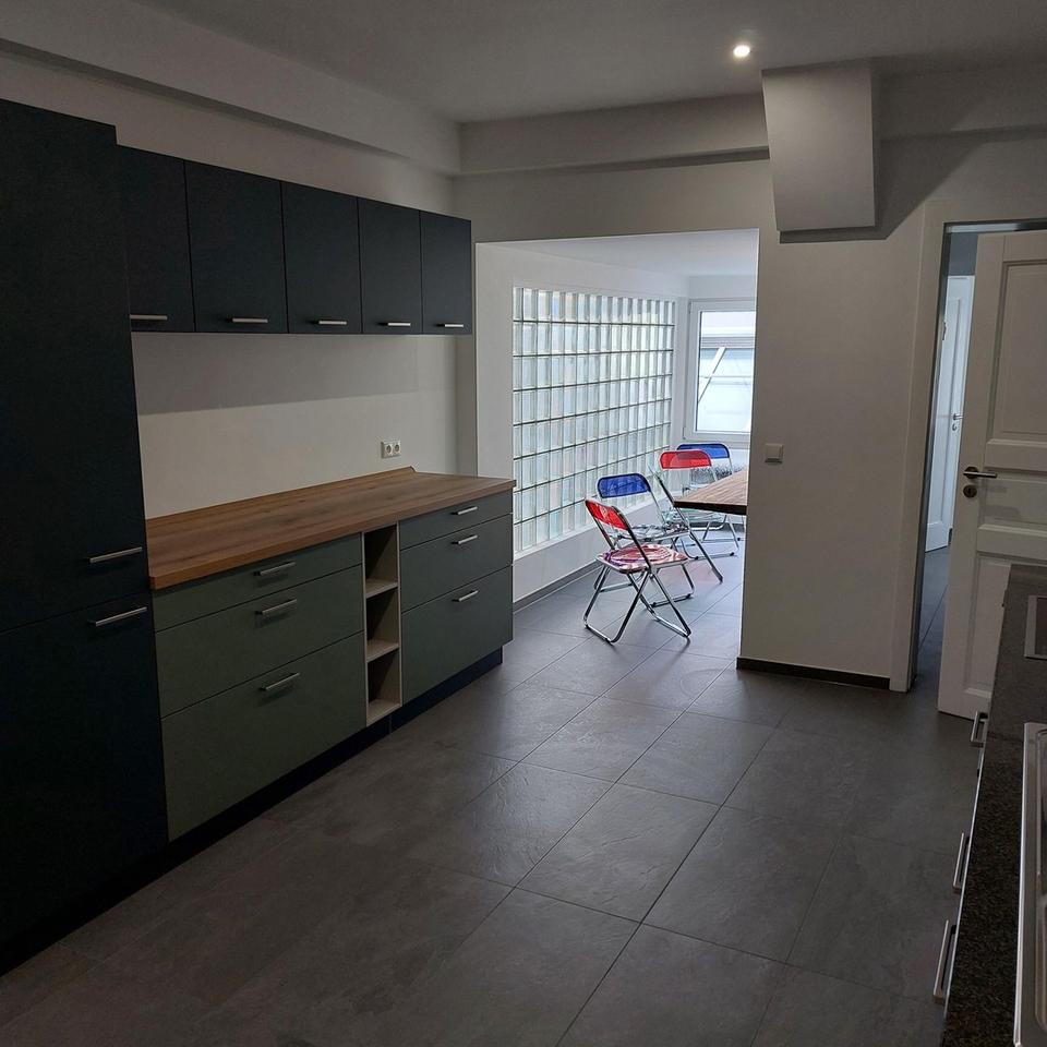 5 WG-Zimmer 16 bis 22 Qm, Küche, Essecke, 2 Duschbäder/WC, 2 WC Darmstadt-Stadtmitte – Bild 8