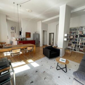 Sanierte helle Altbauwohnung nähe Ku-Damm + KaDeWe - ohne Makler-Courtage