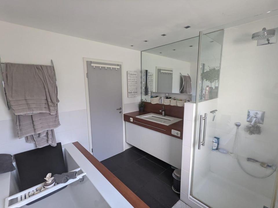 Blick in den Rednitzgrund - 120qm - 4 Zimmer - Garage, Stellplatz - SmartHome Heizung – Bild 7