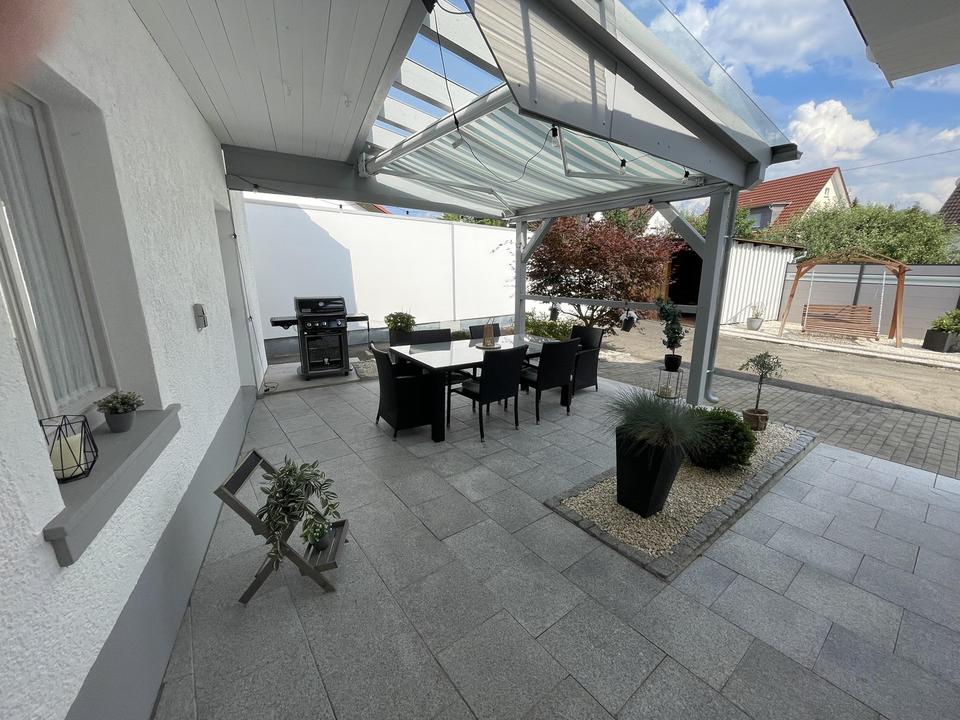 Kernsaniertes Einfamilienhaus in bester Lage – Bild 3