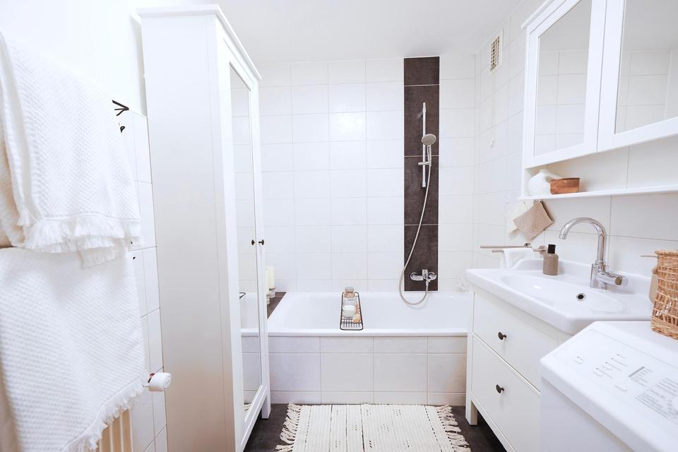 Sofort einziehen und wohlfühlen! Frisch sanierte 3-Zimmer Wohnung mit Panorama-Blick! – Bild 11