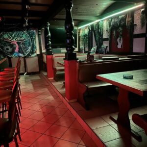 Uriges  bekanntes kellerlokal