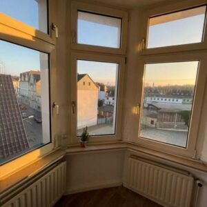 Schöne und ruhige 2,5-Zimmer-Wohnung in Uni Nähe, U35 Vor der Haustür