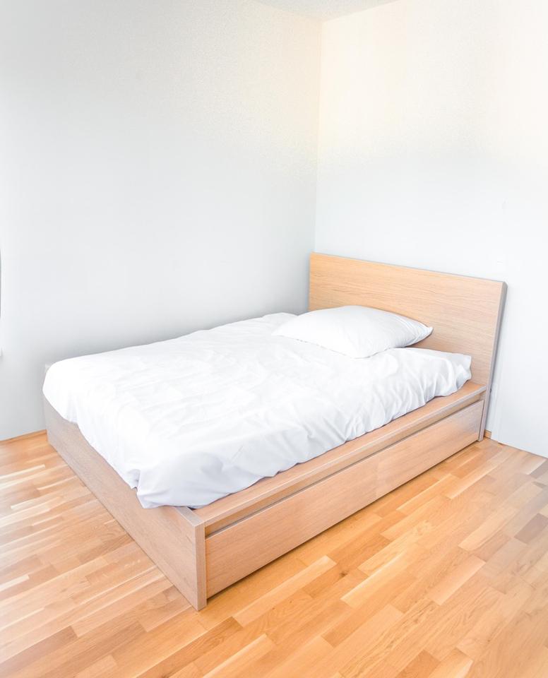 *wunderschönes Wohnambiente, 4 Zi, ca. 108 m², inkl. EBK, lux. Möblierung u. Balkon, zentrumsnah* – Bild 9