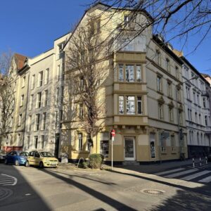 Wunderschöne 3-Zimmer-Wohnung mit Balkon und Küche