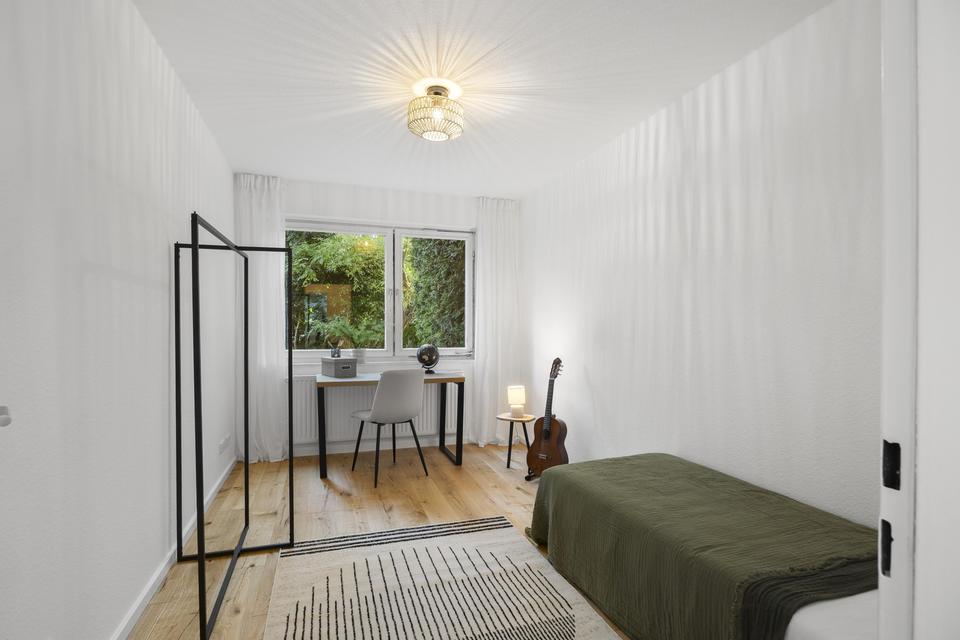 Seltene Gelegenheit – frisch renovierte 4-Zimmer-Wohnung mit Südterrasse & Gartenanteil – Bild 4