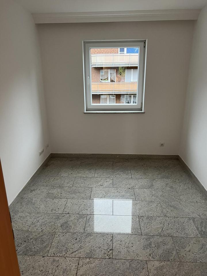 Schöne charmante 3 Zimmer Wohnung in Köln Weiler – Bild 4