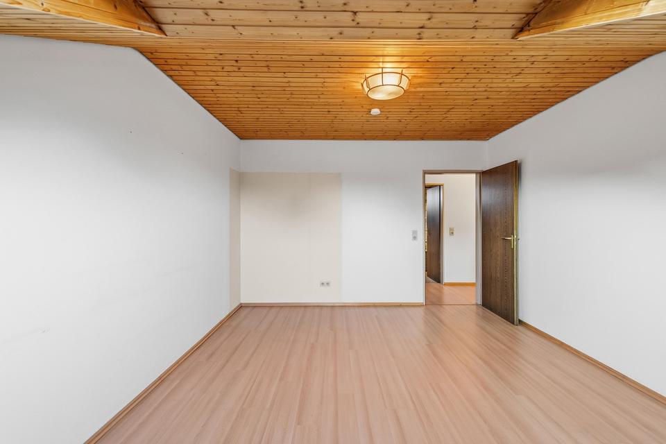 Sofort einziehen! Helle, lichtdurchflutete 3-4 Zimmer Wohnung in top Lage in Neutraubling – Bild 7